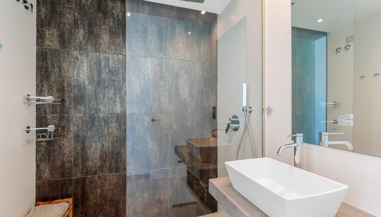 Återförsäljning -  Bostad - Översta våningen  - Guardamar del Segura