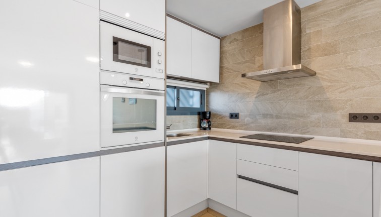 Återförsäljning -  Bostad - Översta våningen  - Guardamar del Segura