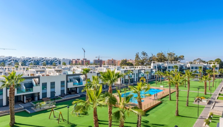 Återförsäljning -  Bostad - Översta våningen  - Guardamar del Segura