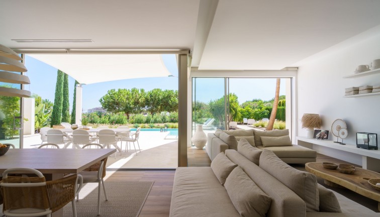 Resale - Chalet - Las Colinas