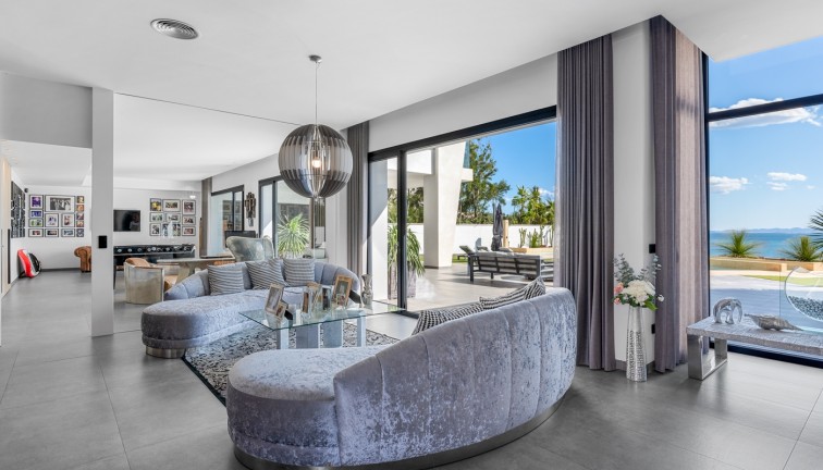 Jälleenmyynti - Erillistalo - Orihuela Costa - Cabo Roig