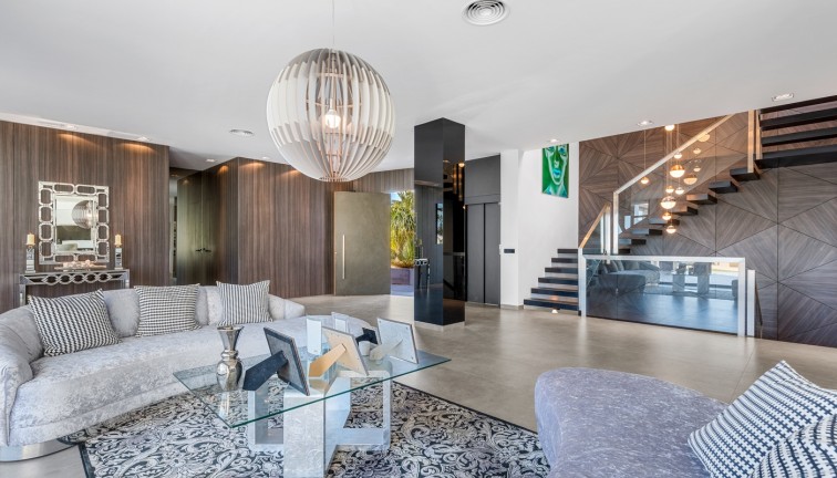 Jälleenmyynti - Erillistalo - Orihuela Costa - Cabo Roig