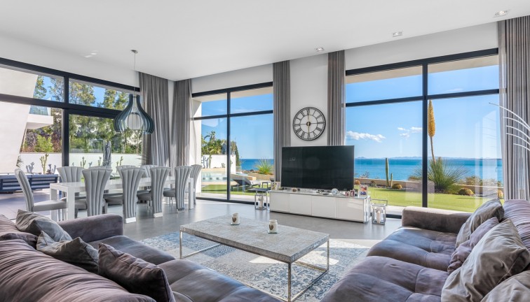 Jälleenmyynti - Erillistalo - Orihuela Costa - Cabo Roig