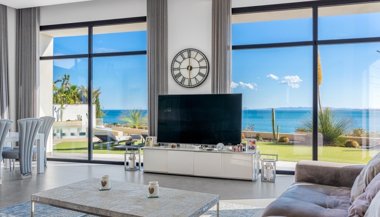 Jälleenmyynti - Erillistalo - Orihuela Costa - Cabo Roig