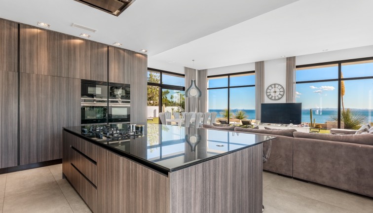 Jälleenmyynti - Erillistalo - Orihuela Costa - Cabo Roig