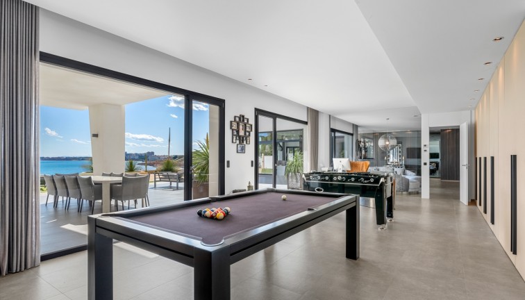 Jälleenmyynti - Erillistalo - Orihuela Costa - Cabo Roig