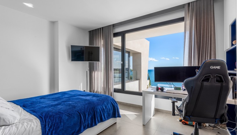 Jälleenmyynti - Erillistalo - Orihuela Costa - Cabo Roig