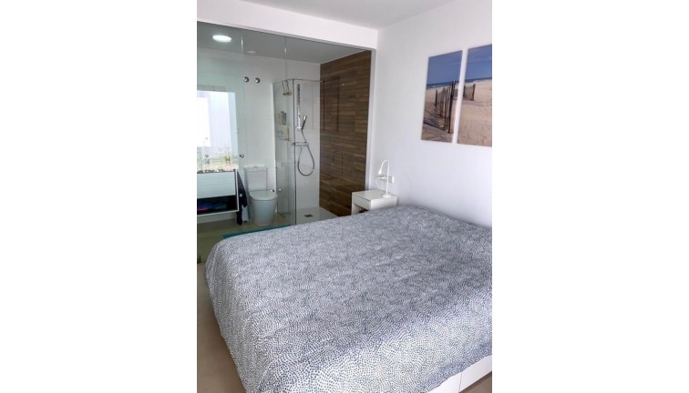 Reventa - Apartamento / piso - Pilar de la Horadada