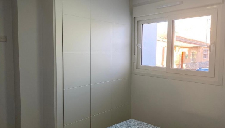 Reventa - Apartamento / piso - Pilar de la Horadada