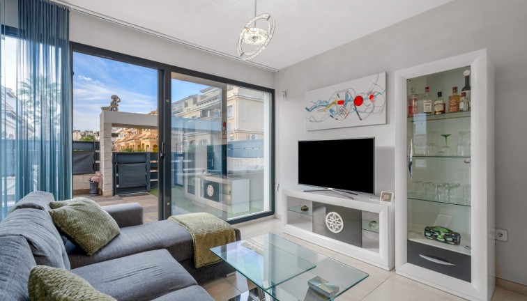 Resale - Chalet - Orihuela Costa