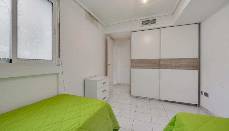 Reventa - Apartamento / piso - Torrevieja