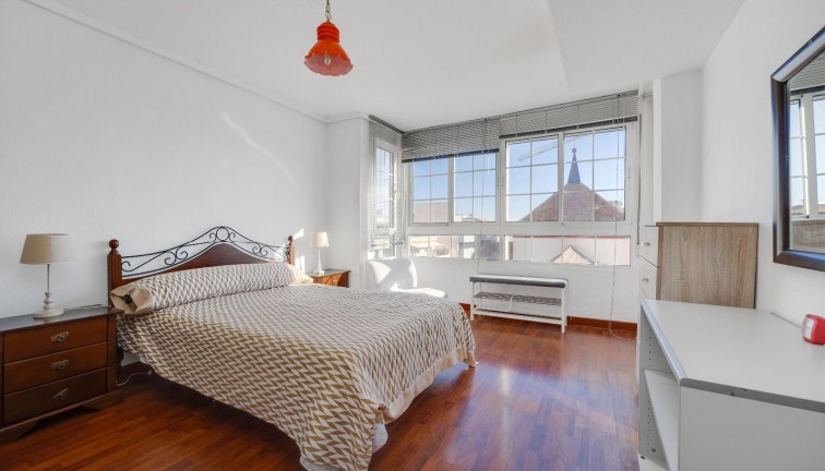 Reventa - Apartamento / piso - Torrevieja