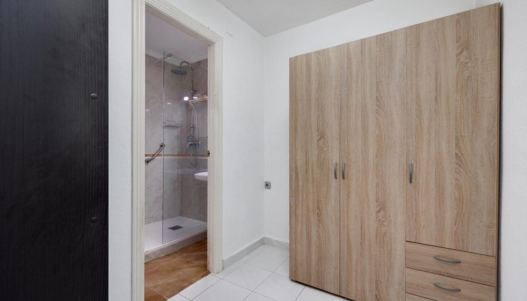 Reventa - Apartamento / piso - Torrevieja