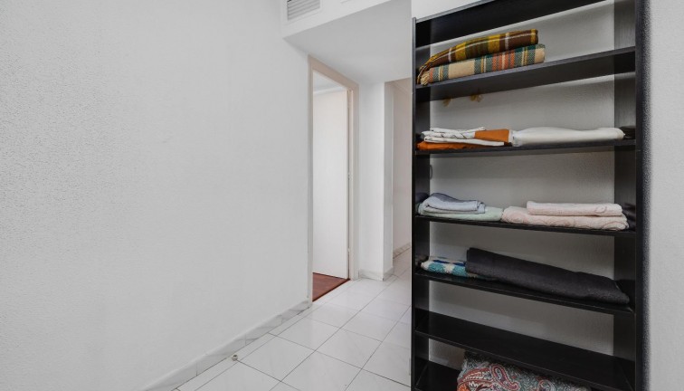 Reventa - Apartamento / piso - Torrevieja