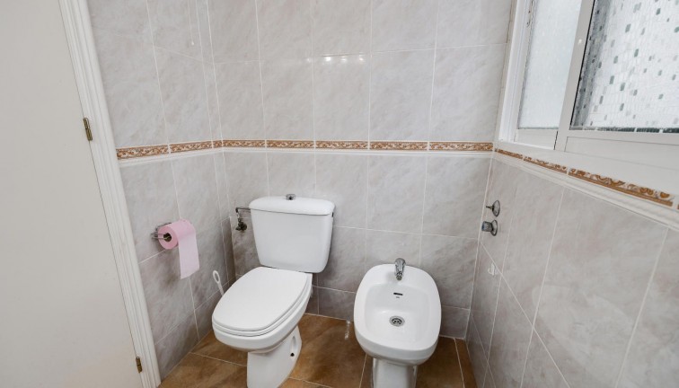 Reventa - Apartamento / piso - Torrevieja