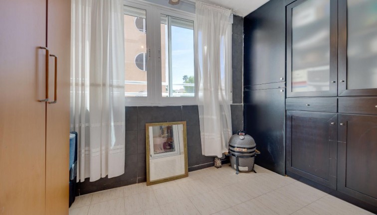 Reventa - Apartamento / piso - Torrevieja - San Luis