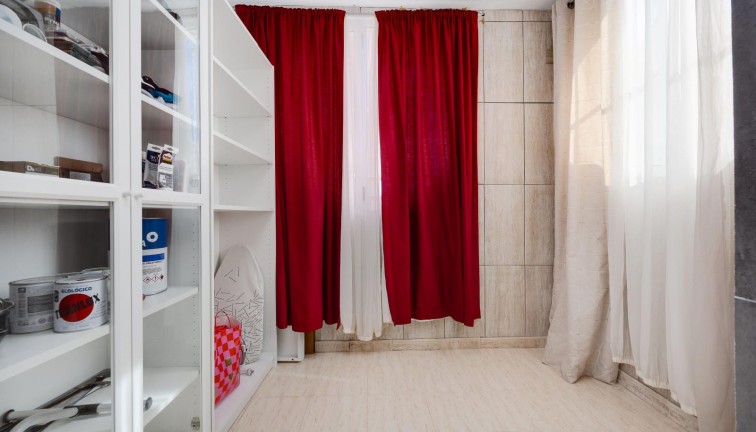 Reventa - Apartamento / piso - Torrevieja - San Luis