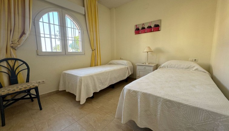 Resale - Chalet - Playa Flamenca