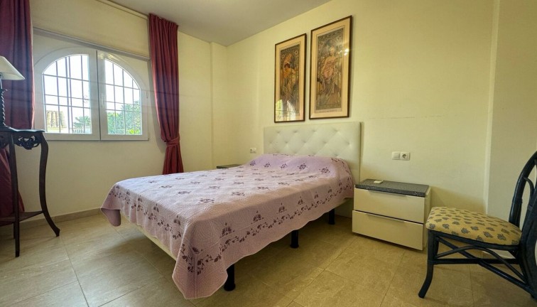 Resale - Chalet - Playa Flamenca