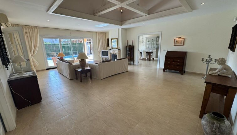 Resale - Chalet - Playa Flamenca