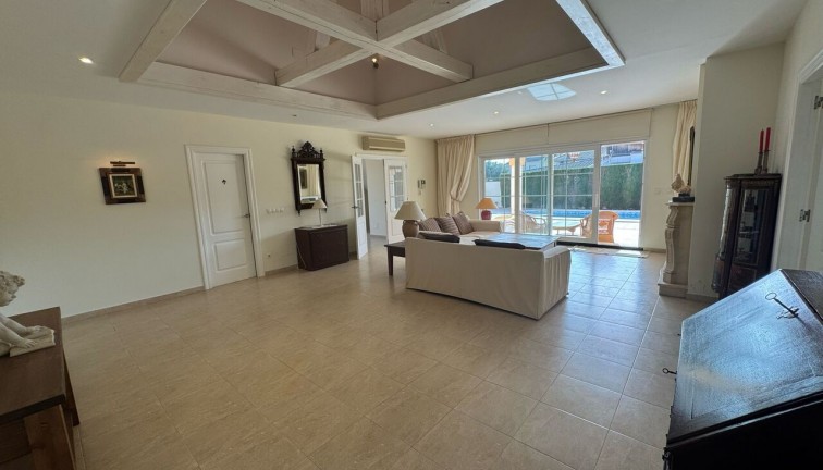 Resale - Chalet - Playa Flamenca