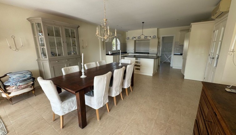 Resale - Chalet - Playa Flamenca