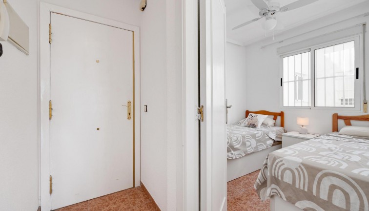 Återförsäljning -  Bostad - Översta våningen  - Torrevieja