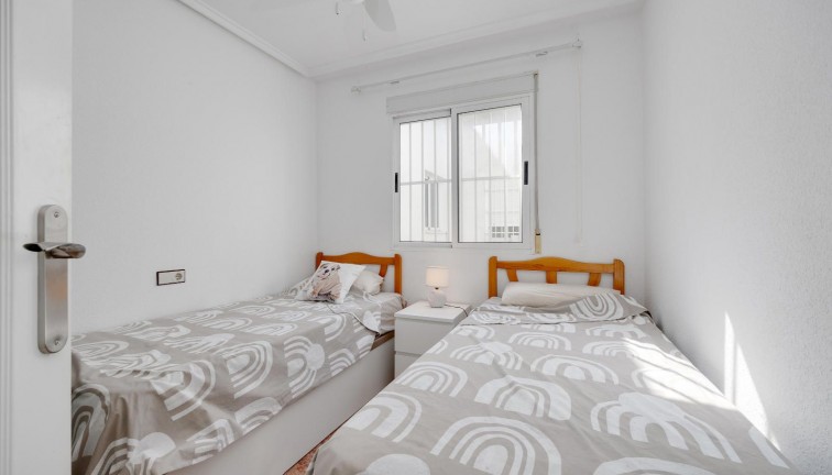 Återförsäljning -  Bostad - Översta våningen  - Torrevieja