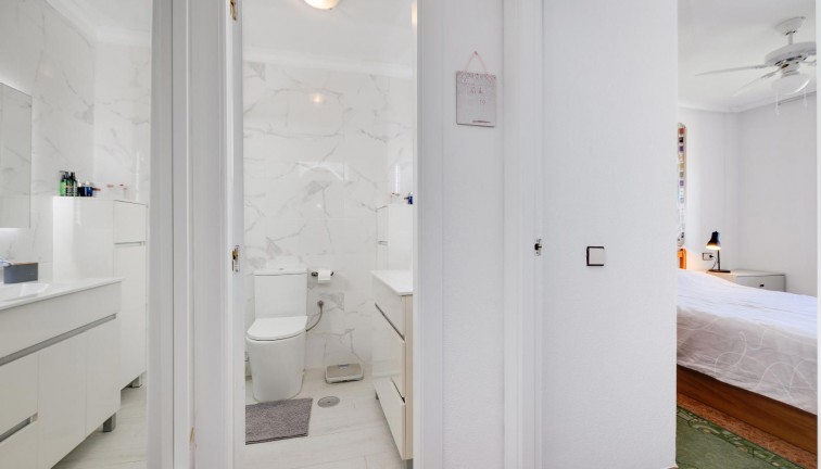 Återförsäljning -  Bostad - Översta våningen  - Torrevieja