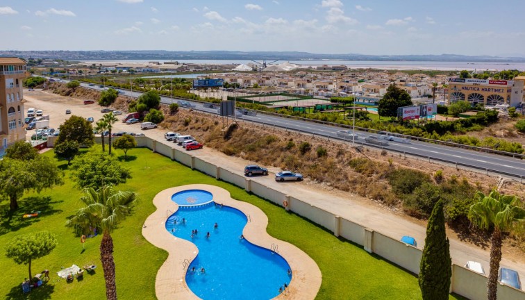 Återförsäljning -  Bostad - Översta våningen  - Torrevieja