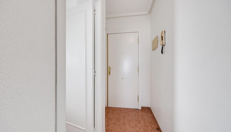 Resale - Apartment - Top Floor Apartment - Torrevieja