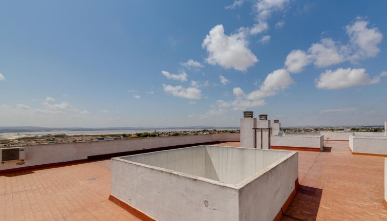 Resale - Apartment - Top Floor Apartment - Torrevieja