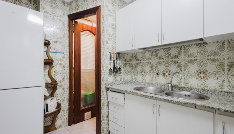 Jälleenmyynti - Asunto - Torrevieja - Acequion