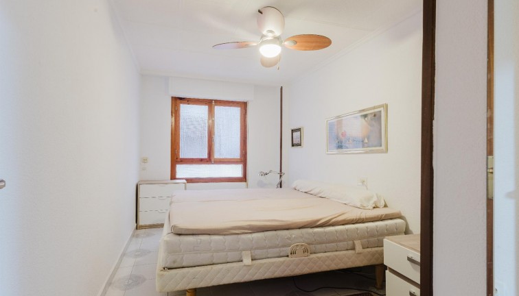 Jälleenmyynti - Asunto - Torrevieja - Acequion