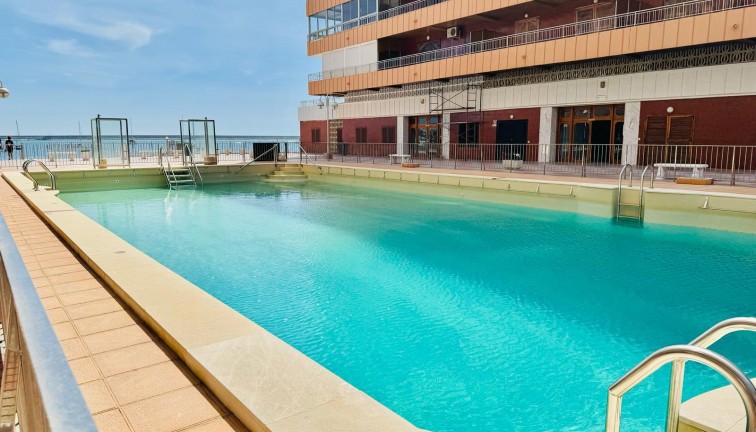 Jälleenmyynti - Asunto - Torrevieja - Acequion