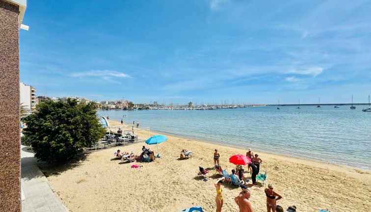 Jälleenmyynti - Asunto - Torrevieja - Acequion