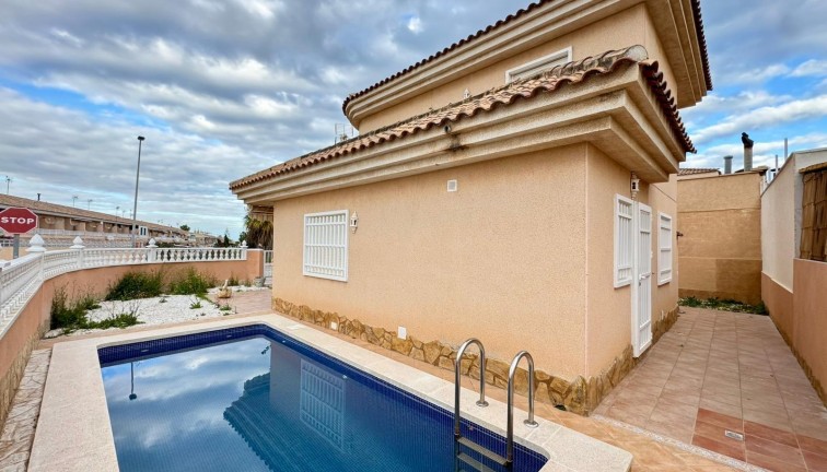 Reventa - Chalet - Torrevieja - Los Balcones