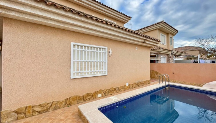 Reventa - Chalet - Torrevieja - Los Balcones
