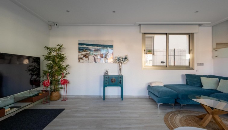 Jälleenmyynti - Erillistalo - Orihuela Costa - Los Altos