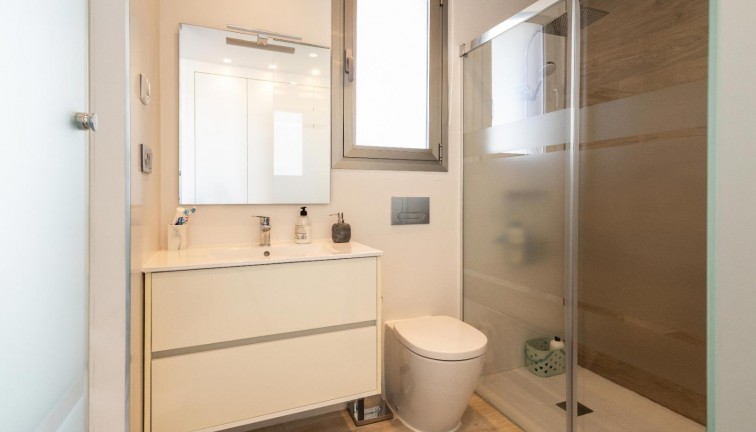 Jälleenmyynti - Erillistalo - Orihuela Costa - Los Altos