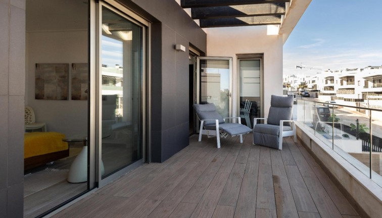 Jälleenmyynti - Erillistalo - Orihuela Costa - Los Altos