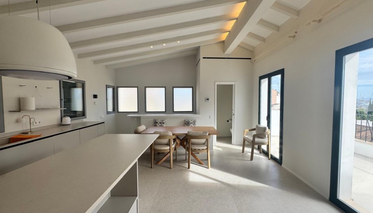 Reventa - Apartamento - Apartamento en el último piso - Palma