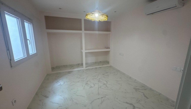 Resale - Apartment - Torrevieja