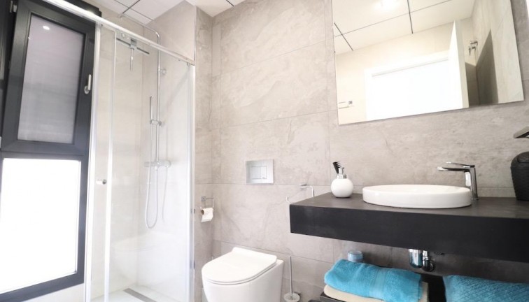 Jälleenmyynti - Erillistalo - Orihuela Costa - Lomas de Cabo Roig