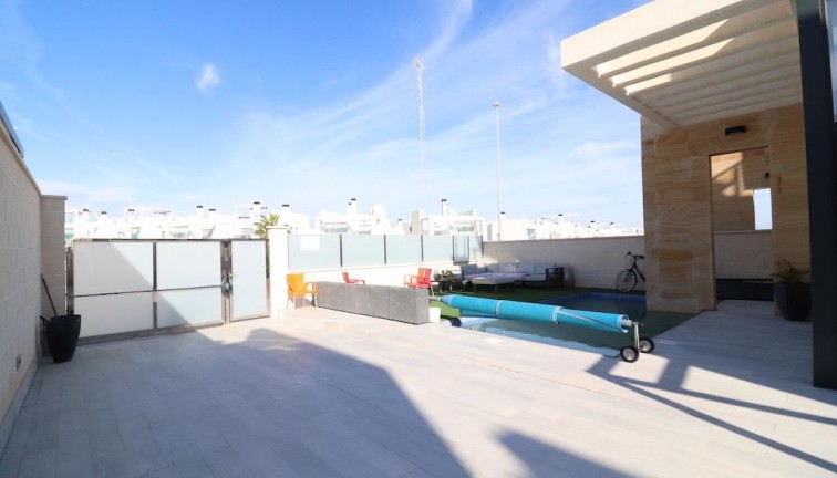 Jälleenmyynti - Erillistalo - Orihuela Costa - Lomas de Cabo Roig