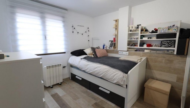 Reventa - Apartamento dúplex - Cabo Roig - Cala Capitan