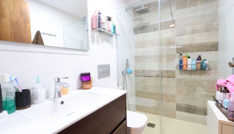 Reventa - Apartamento dúplex - Cabo Roig - Cala Capitan