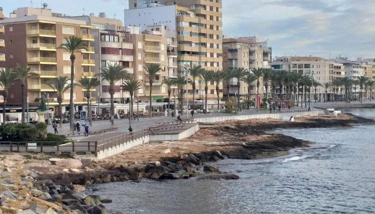 Jälleenmyynti - Asunto - Torrevieja - Acequion