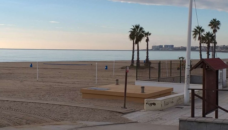 Jälleenmyynti - Asunto - Torrevieja - Acequion