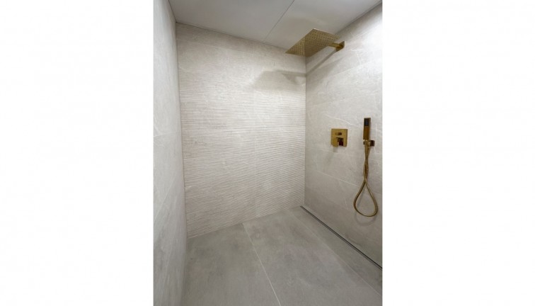 Reventa - Apartamento / piso - Torrevieja